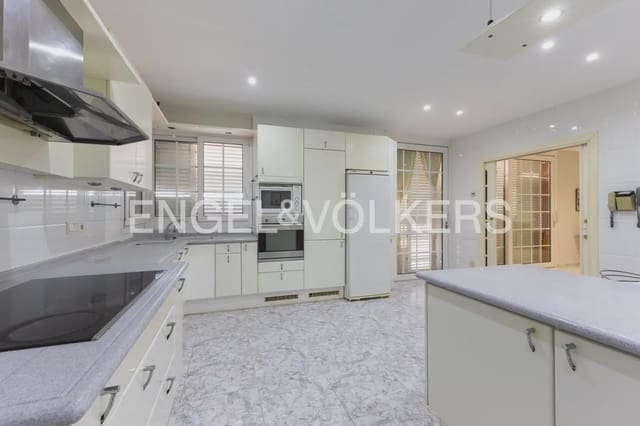 12 bedroom Villa for sale in Benicarló with pool garage - € 875,000 (Ref: 9898020)