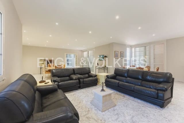 12 bedroom Villa for sale in Benicarló with pool garage - € 875,000 (Ref: 9898020)