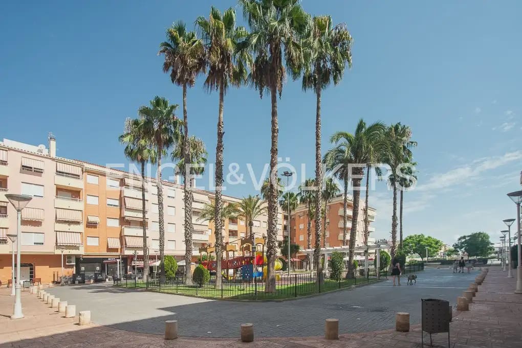 12 bedroom Villa for sale in Benicarlo with pool garage - € 875,000 (Ref: 9898020)
