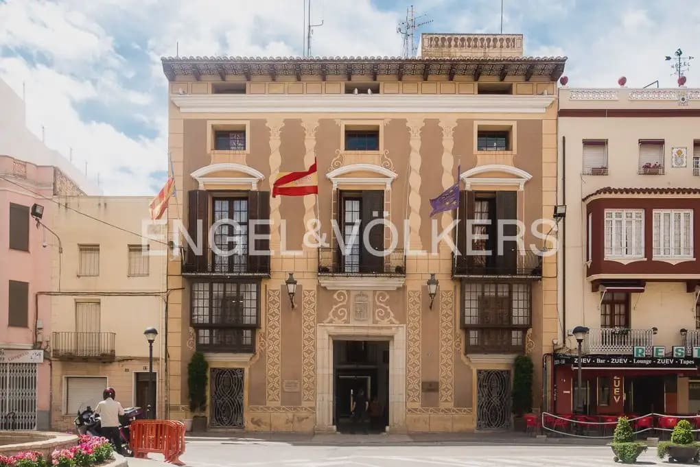 12 bedroom Villa for sale in Benicarlo with pool garage - € 875,000 (Ref: 9898020)
