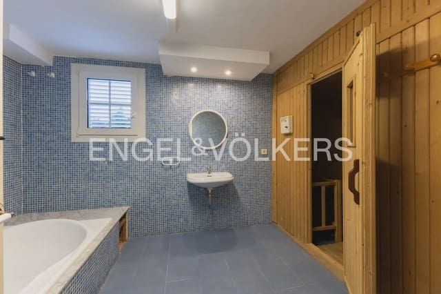 12 bedroom Villa for sale in Benicarló with pool garage - € 875,000 (Ref: 9898020)