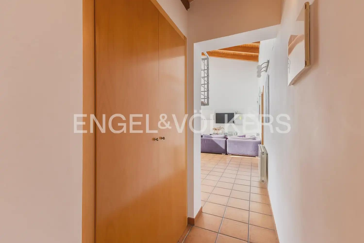 4 bedroom Villa for sale in Serra - € 580,000 (Ref: 9898021)