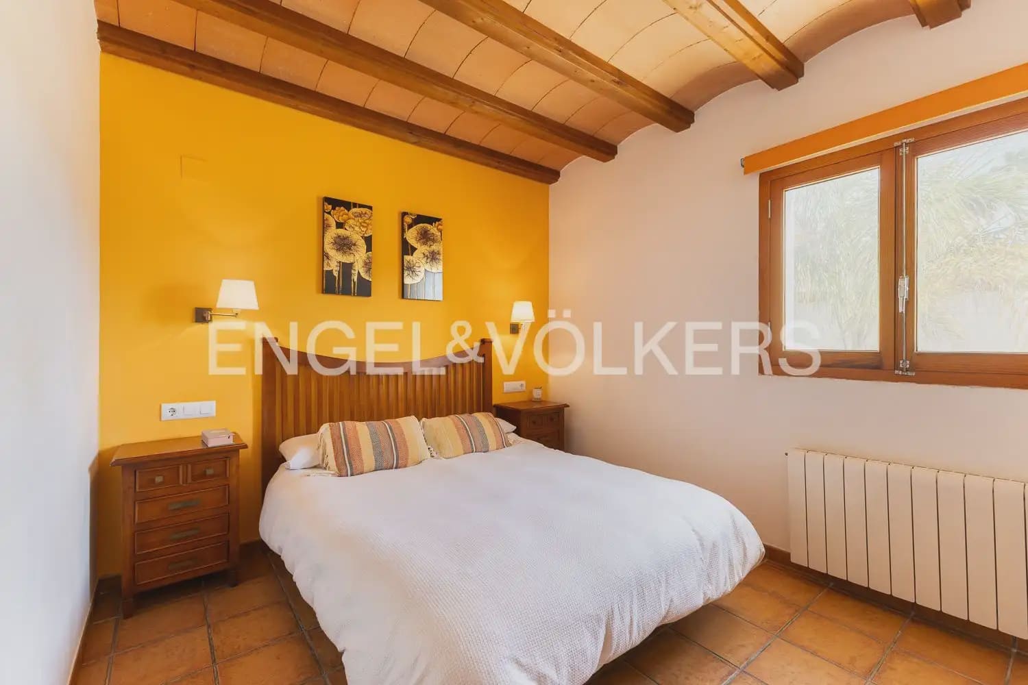 4 bedroom Villa for sale in Serra - € 580,000 (Ref: 9898021)