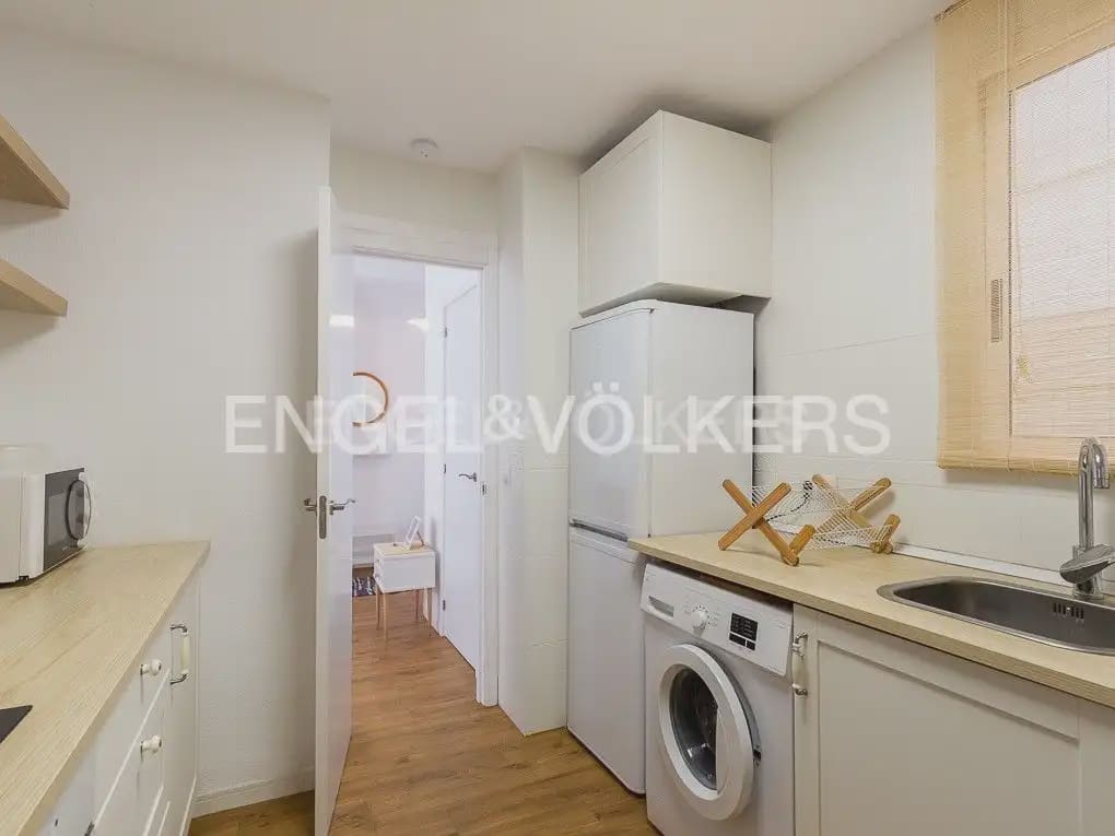 Appartement de 2 chambres à louer à Valence ville - 1 600 € (Ref: 9898022)