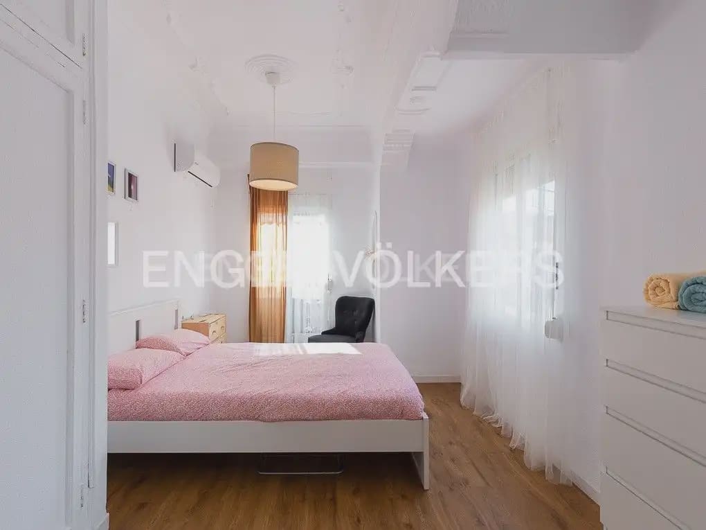Appartement de 2 chambres à louer à Valence ville - 1 600 € (Ref: 9898022)