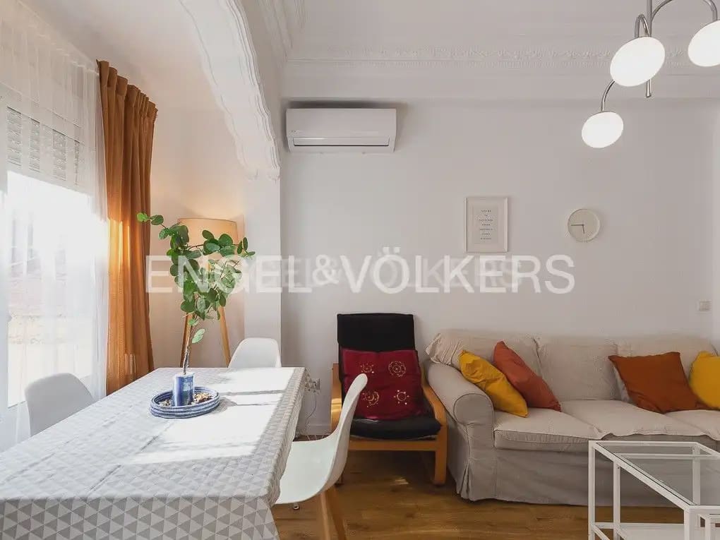 Appartement de 2 chambres à louer à Valence ville - 1 600 € (Ref: 9898022)