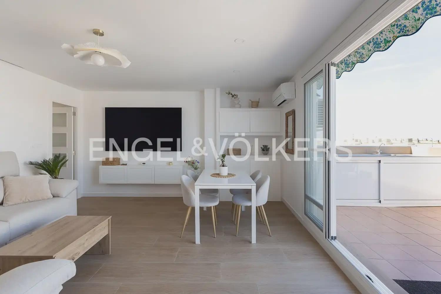 3 quarto Penthouse para arrendar em Puig - 1 400 € (Ref: 9898023)