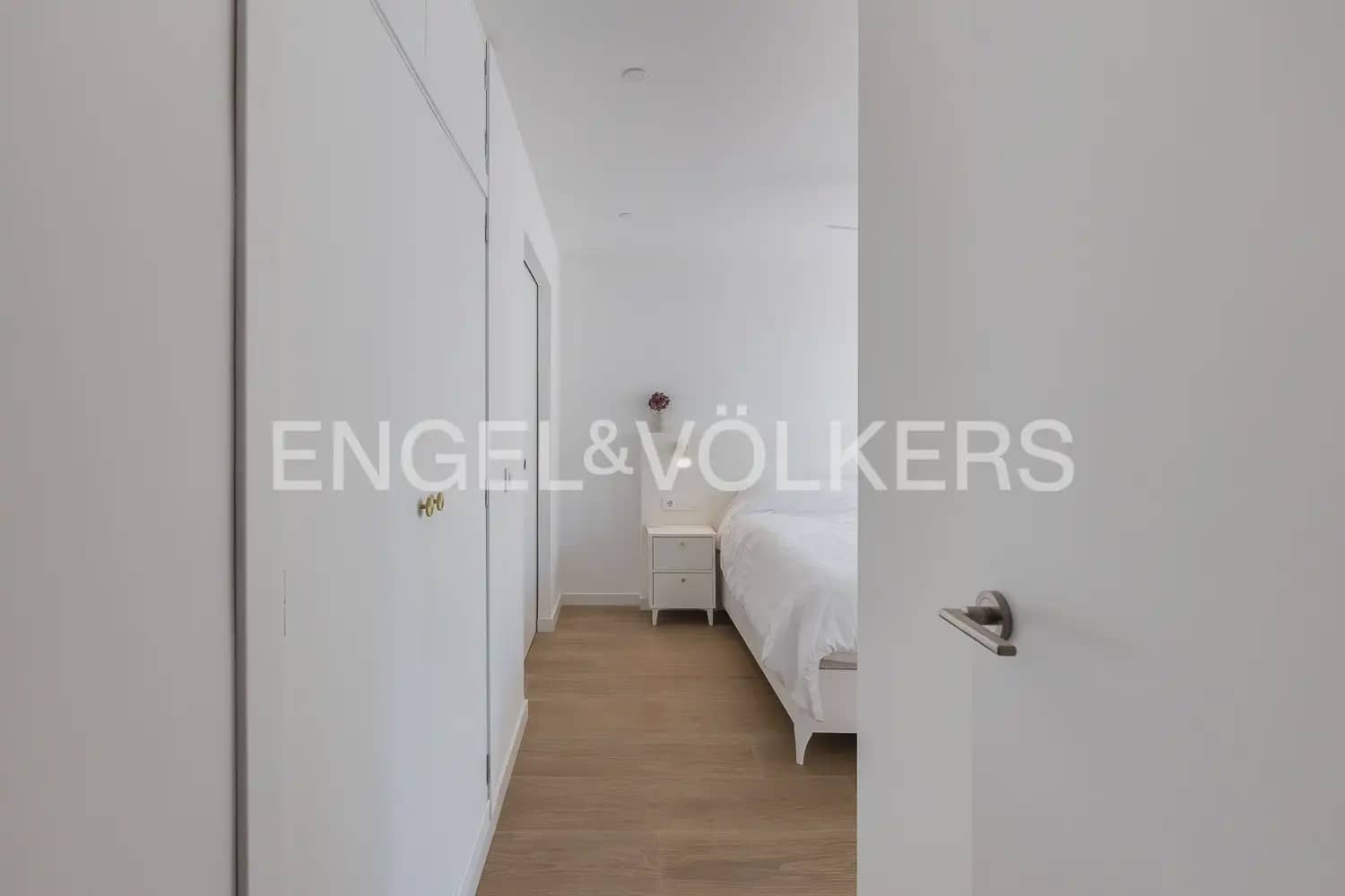 3 quarto Penthouse para arrendar em Puig - 1 400 € (Ref: 9898023)