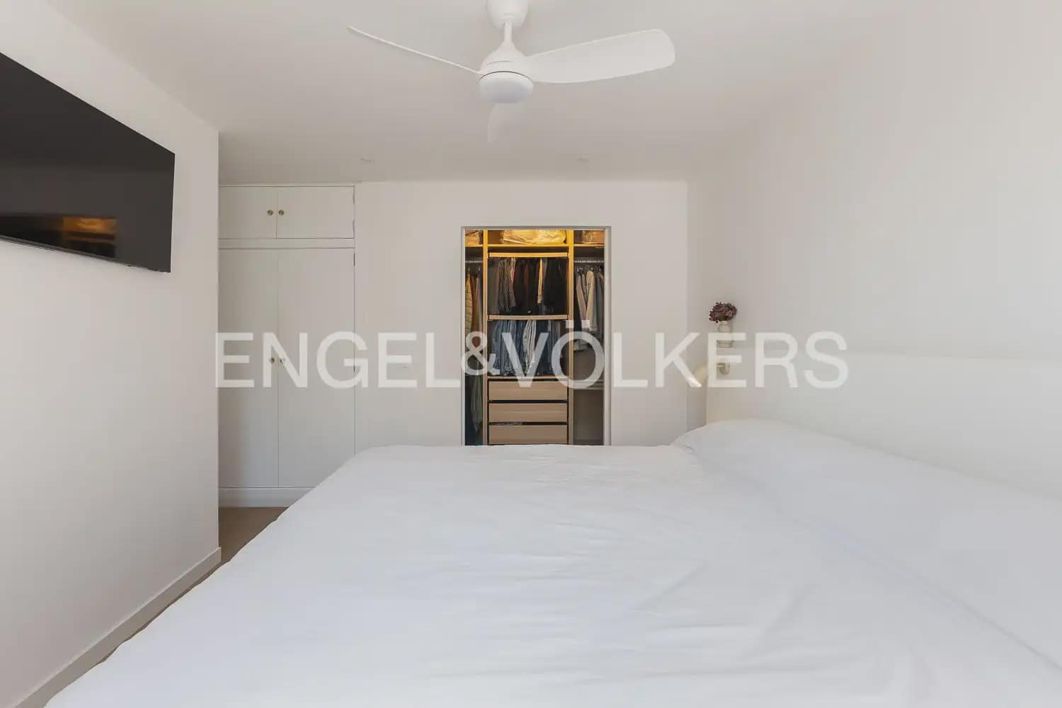 3 quarto Penthouse para arrendar em Puig - 1 400 € (Ref: 9898023)