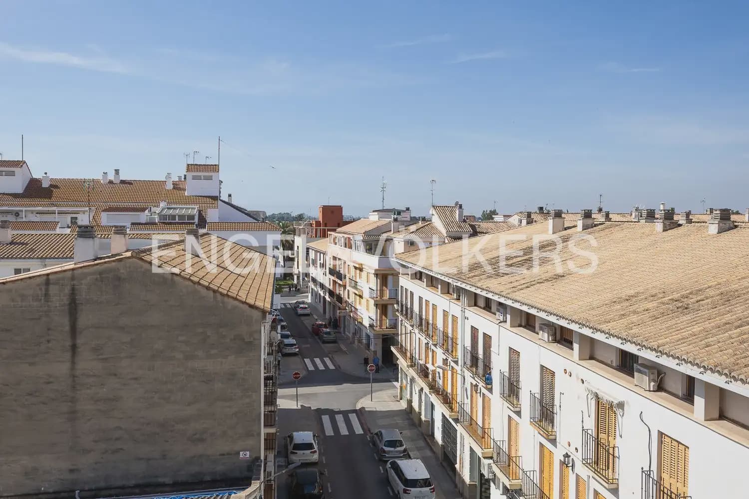 3 quarto Penthouse para arrendar em Puig - 1 400 € (Ref: 9898023)