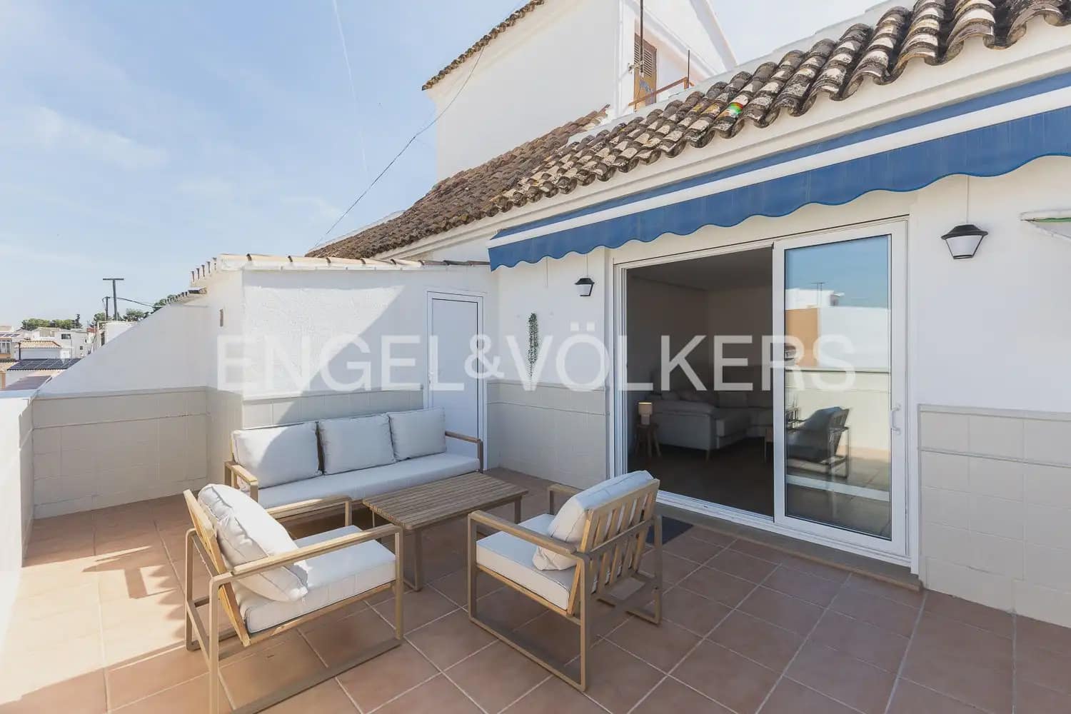3 quarto Penthouse para arrendar em Puig - 1 400 € (Ref: 9898023)