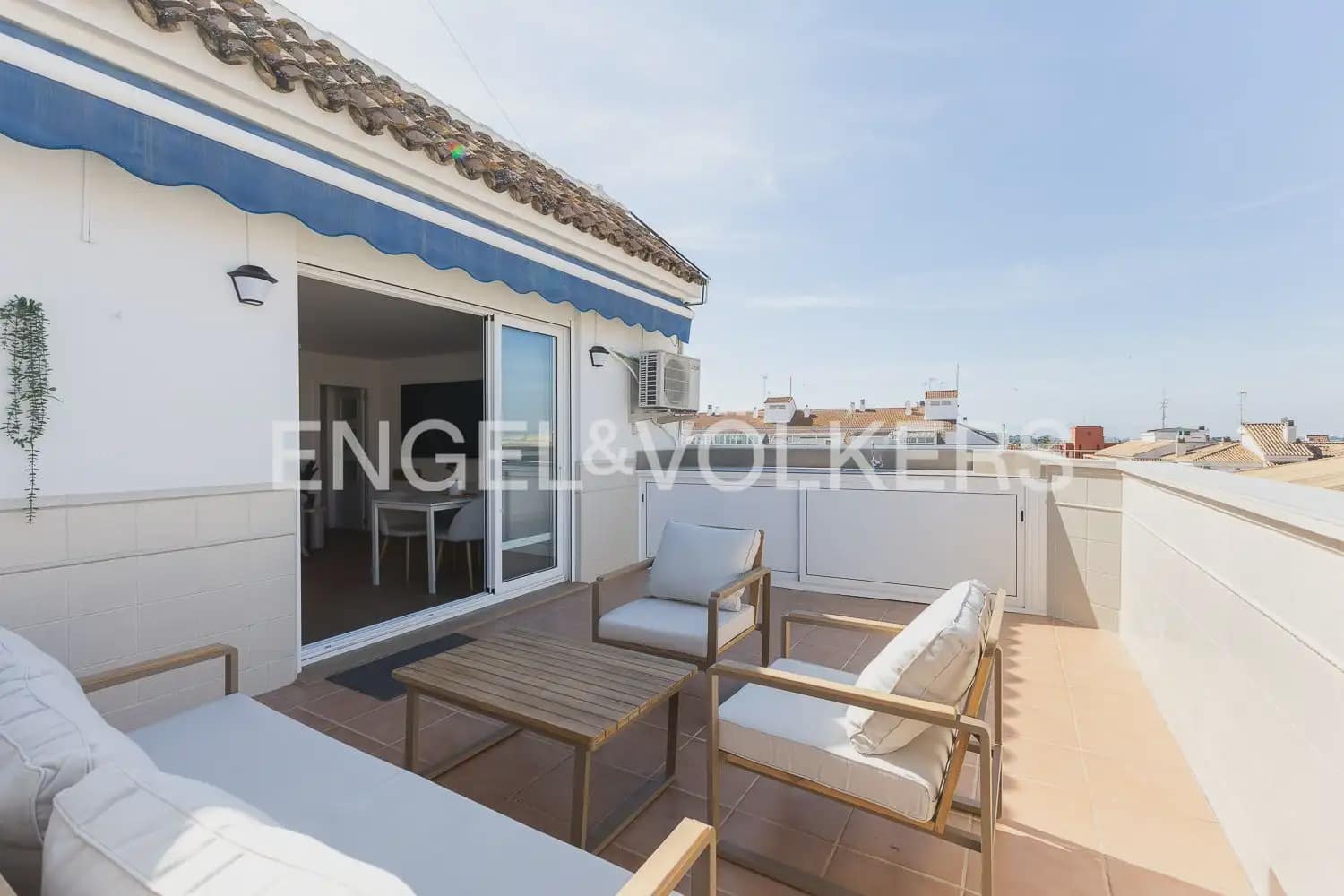 3 quarto Penthouse para arrendar em Puig - 1 400 € (Ref: 9898023)
