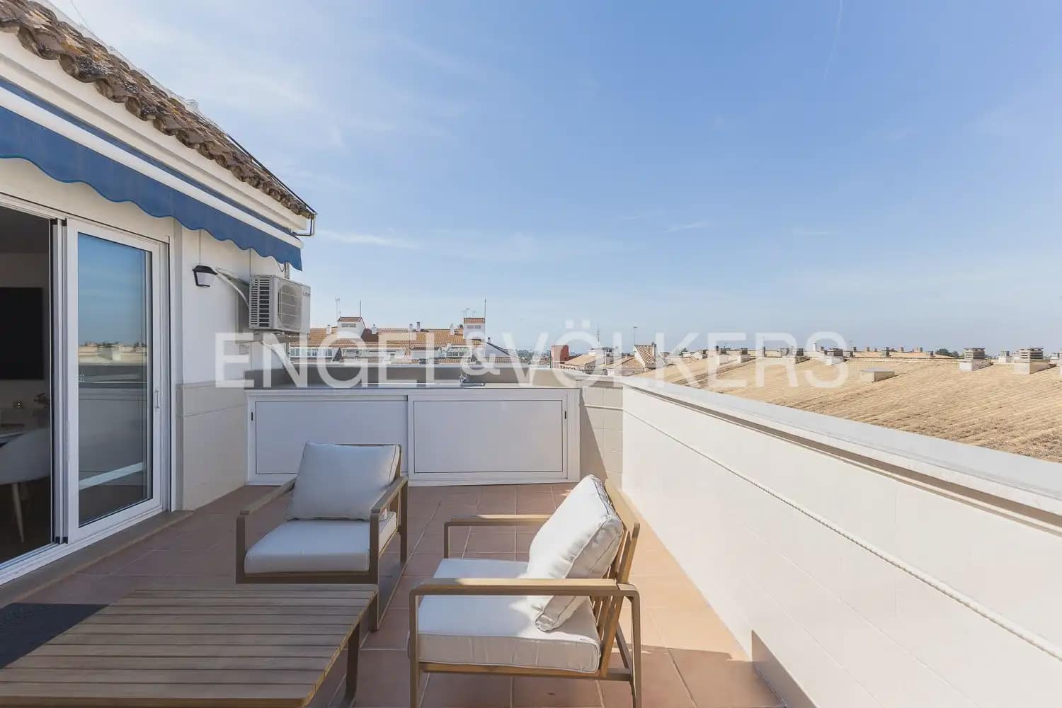 3 quarto Penthouse para arrendar em Puig - 1 400 € (Ref: 9898023)