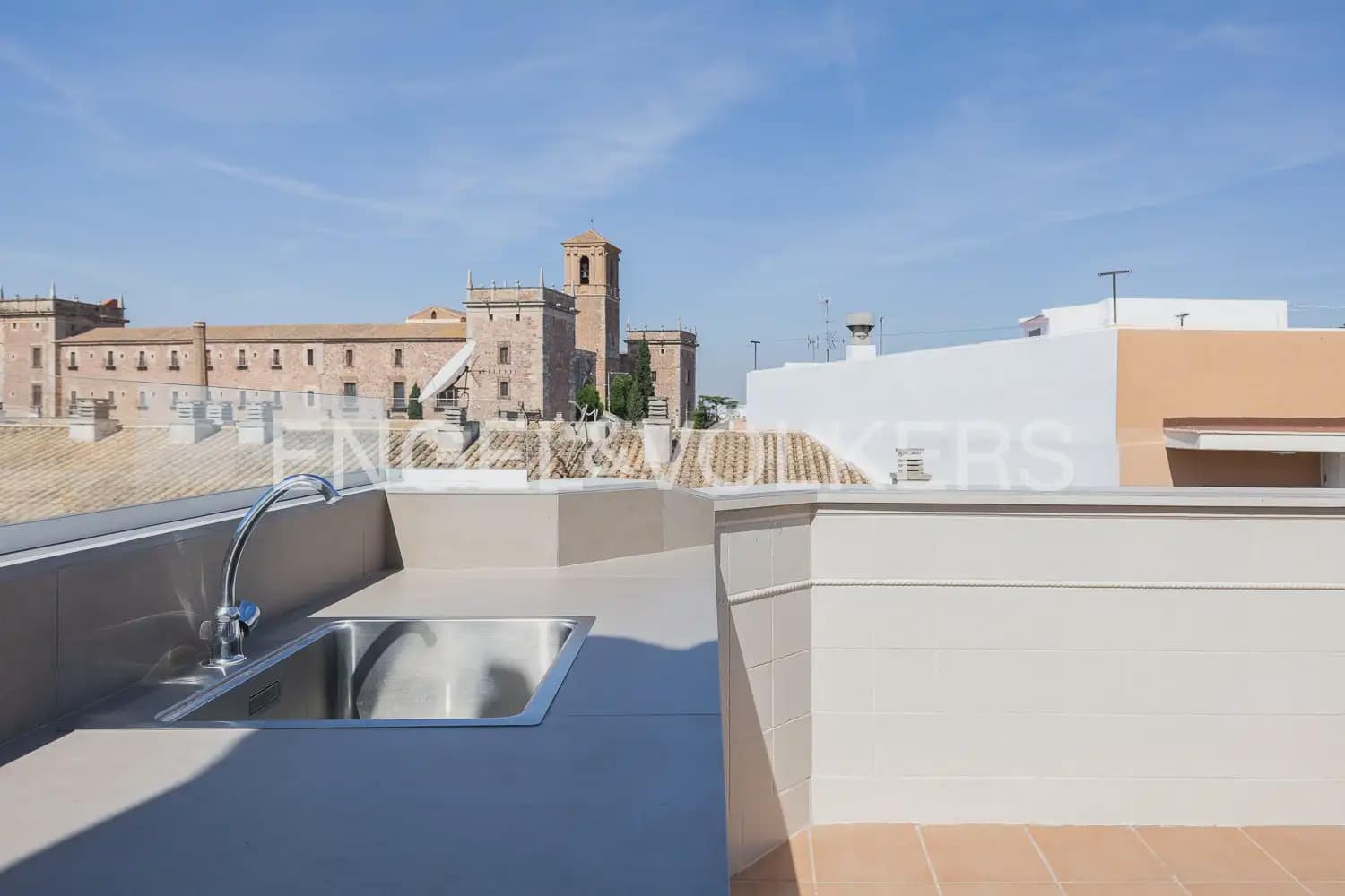 3 quarto Penthouse para arrendar em Puig - 1 400 € (Ref: 9898023)