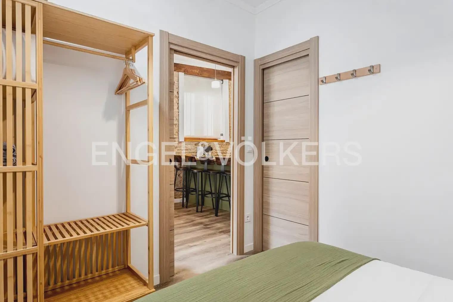 6 slaapkamer Bedrijf te koop in Valencia stad - € 2.350.000 (Ref: 9898024)