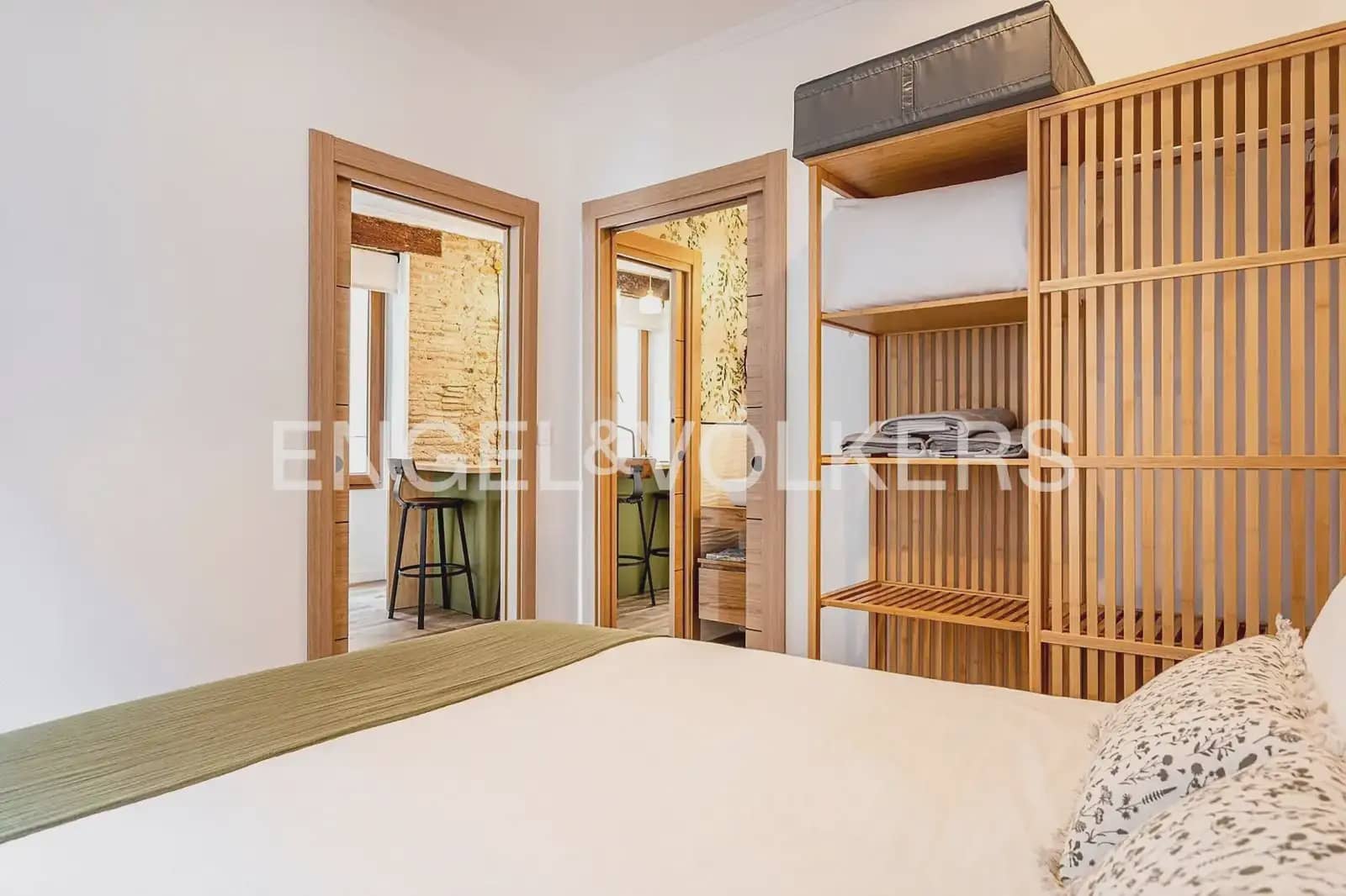 6 slaapkamer Bedrijf te koop in Valencia stad - € 2.350.000 (Ref: 9898024)