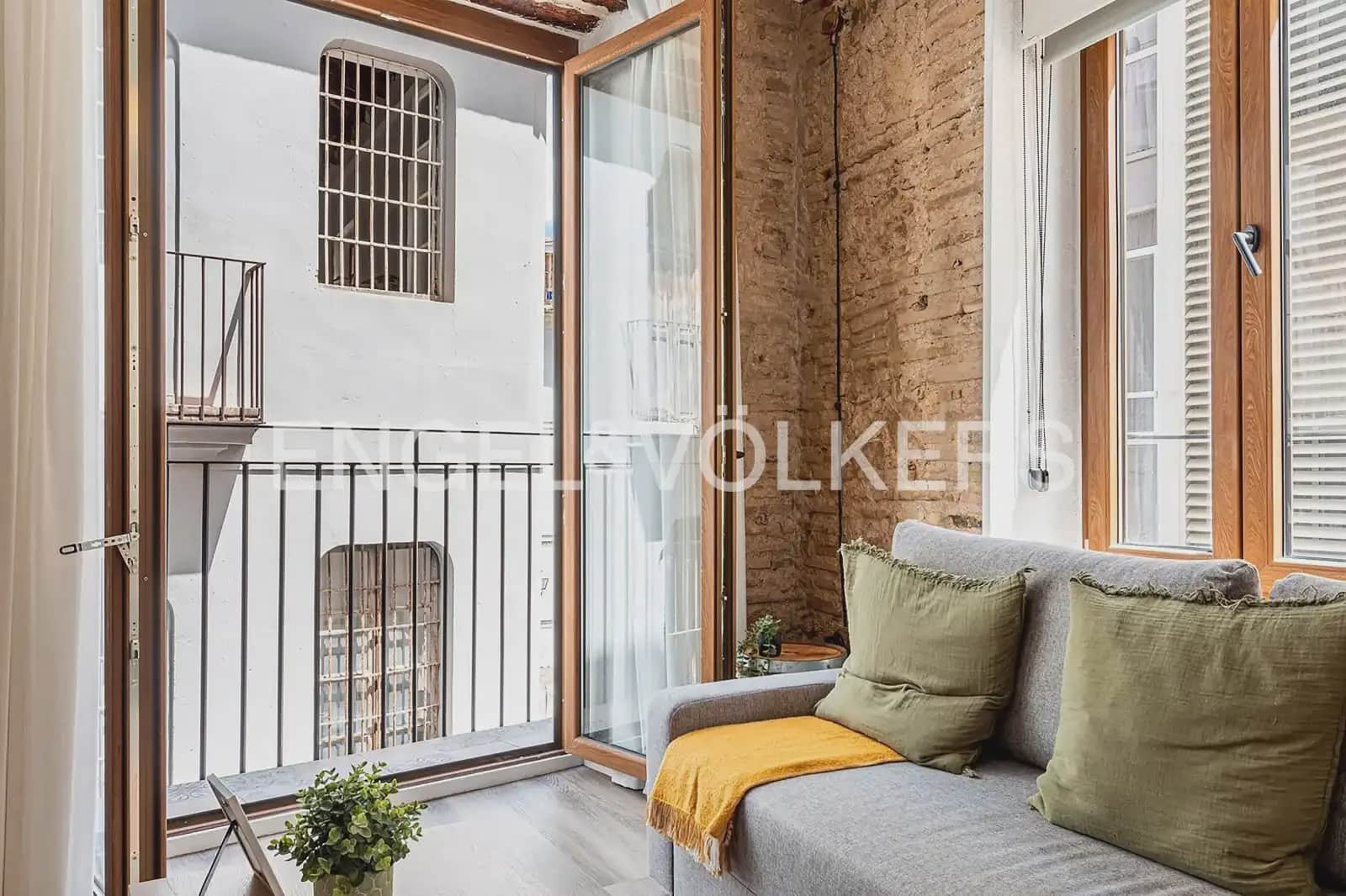 6 slaapkamer Bedrijf te koop in Valencia stad - € 2.350.000 (Ref: 9898024)