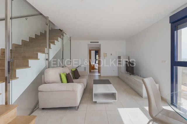 3 quarto Moradia em Banda para arrendar em Almarda, Sagunto / Sagunt com piscina garagem - 2 000 € (Ref: 9898025)