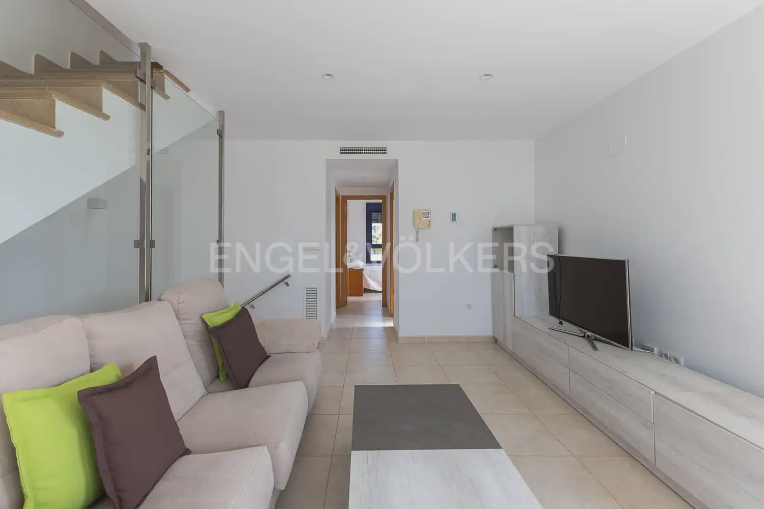 3 quarto Moradia em Banda para arrendar em Sagunto / Sagunt com piscina garagem - 2 000 € (Ref: 9898025)