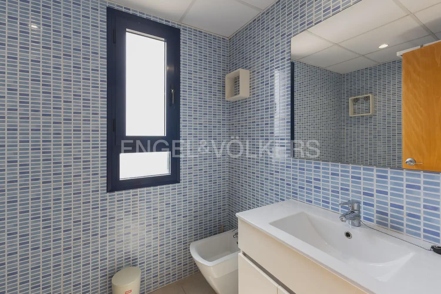 3 quarto Moradia em Banda para arrendar em Sagunto / Sagunt com piscina garagem - 2 000 € (Ref: 9898025)
