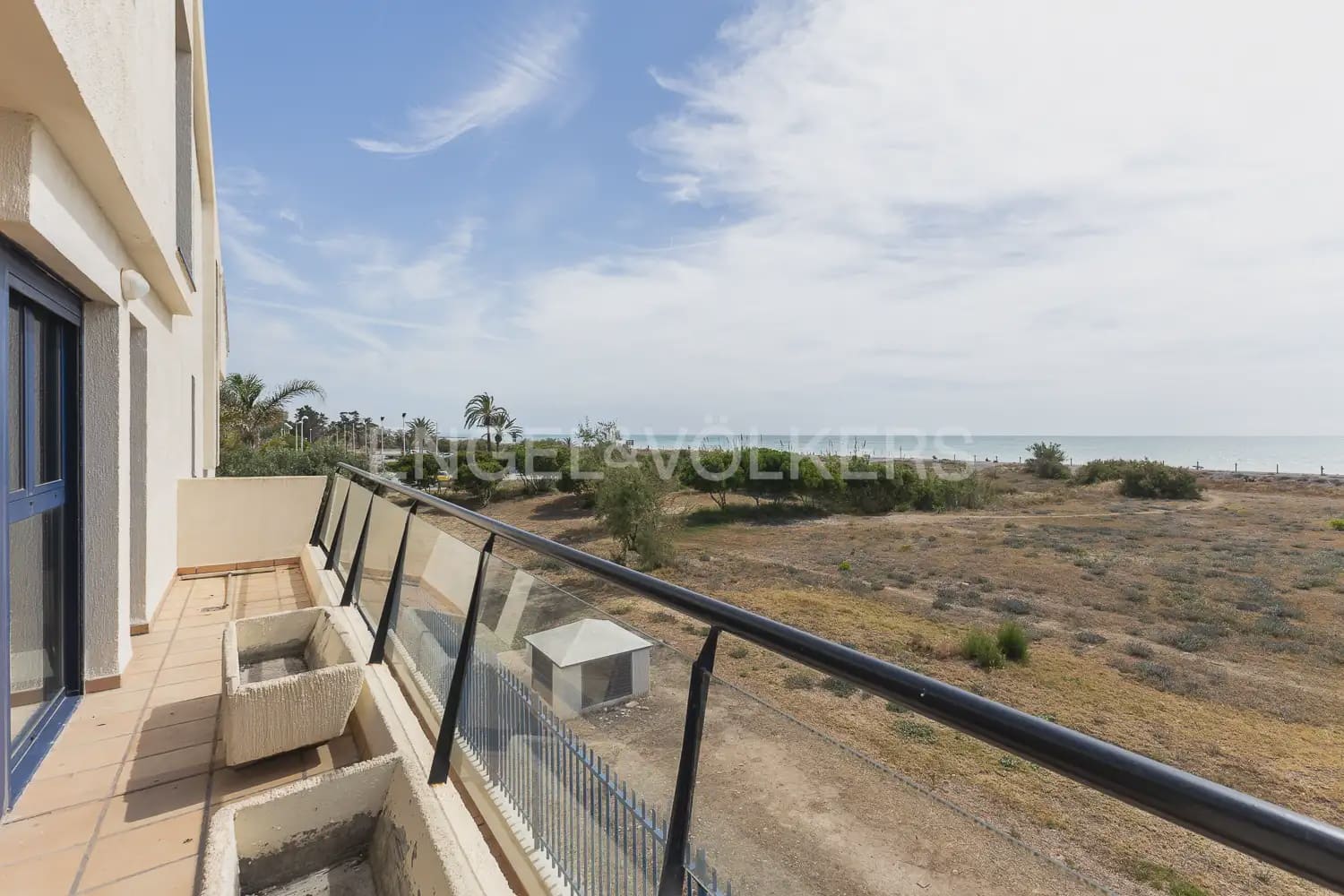 3 quarto Moradia em Banda para arrendar em Sagunto / Sagunt com piscina garagem - 2 000 € (Ref: 9898025)
