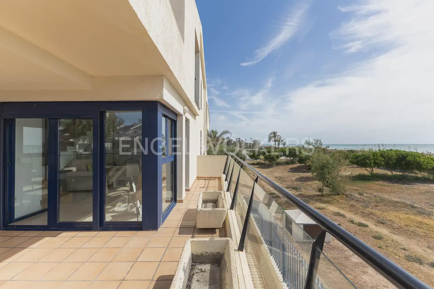 3 quarto Moradia em Banda para arrendar em Sagunto / Sagunt com piscina garagem - 2 000 € (Ref: 9898025)