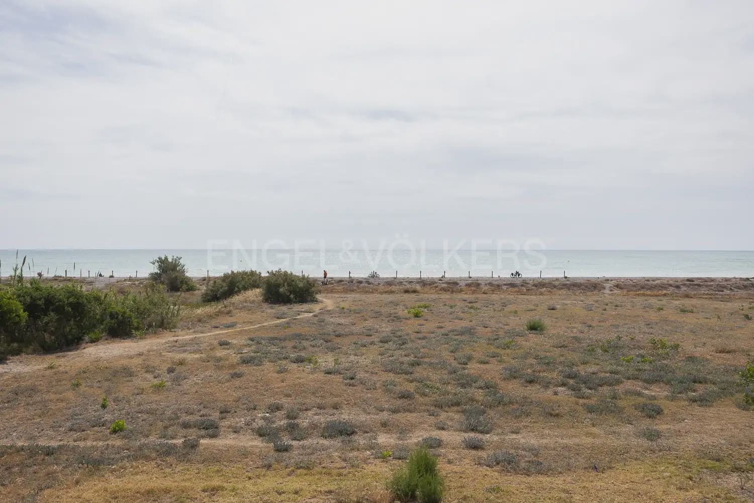 3 quarto Moradia em Banda para arrendar em Sagunto / Sagunt com piscina garagem - 2 000 € (Ref: 9898025)