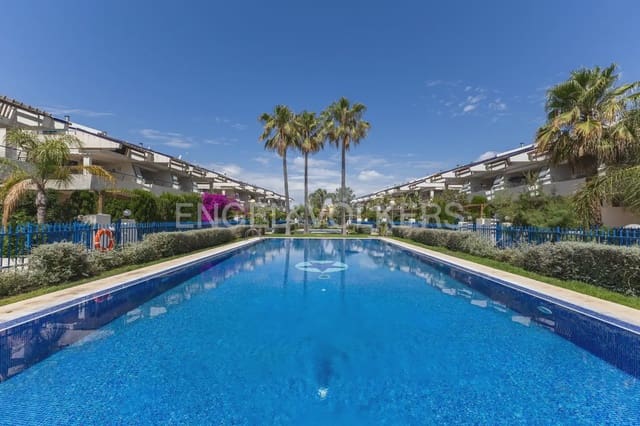 3 quarto Moradia em Banda para arrendar em Almarda, Sagunto / Sagunt com piscina garagem - 2 000 € (Ref: 9898025)