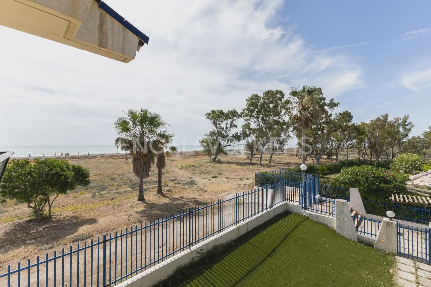 3 quarto Moradia em Banda para arrendar em Sagunto / Sagunt com piscina garagem - 2 000 € (Ref: 9898025)