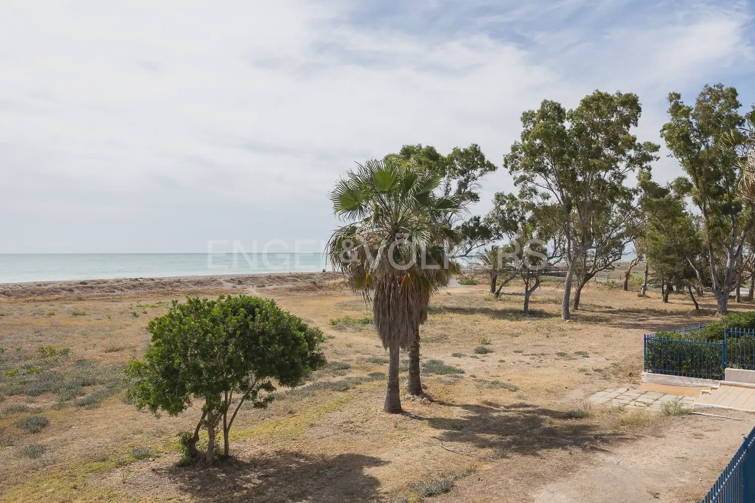 3 quarto Moradia em Banda para arrendar em Sagunto / Sagunt com piscina garagem - 2 000 € (Ref: 9898025)