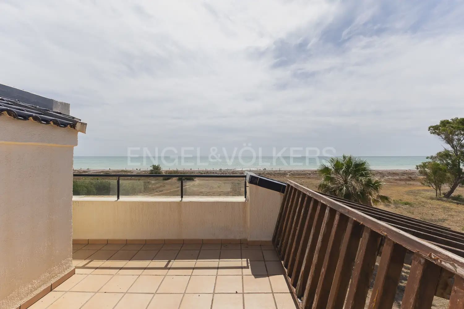 3 quarto Moradia em Banda para arrendar em Sagunto / Sagunt com piscina garagem - 2 000 € (Ref: 9898025)