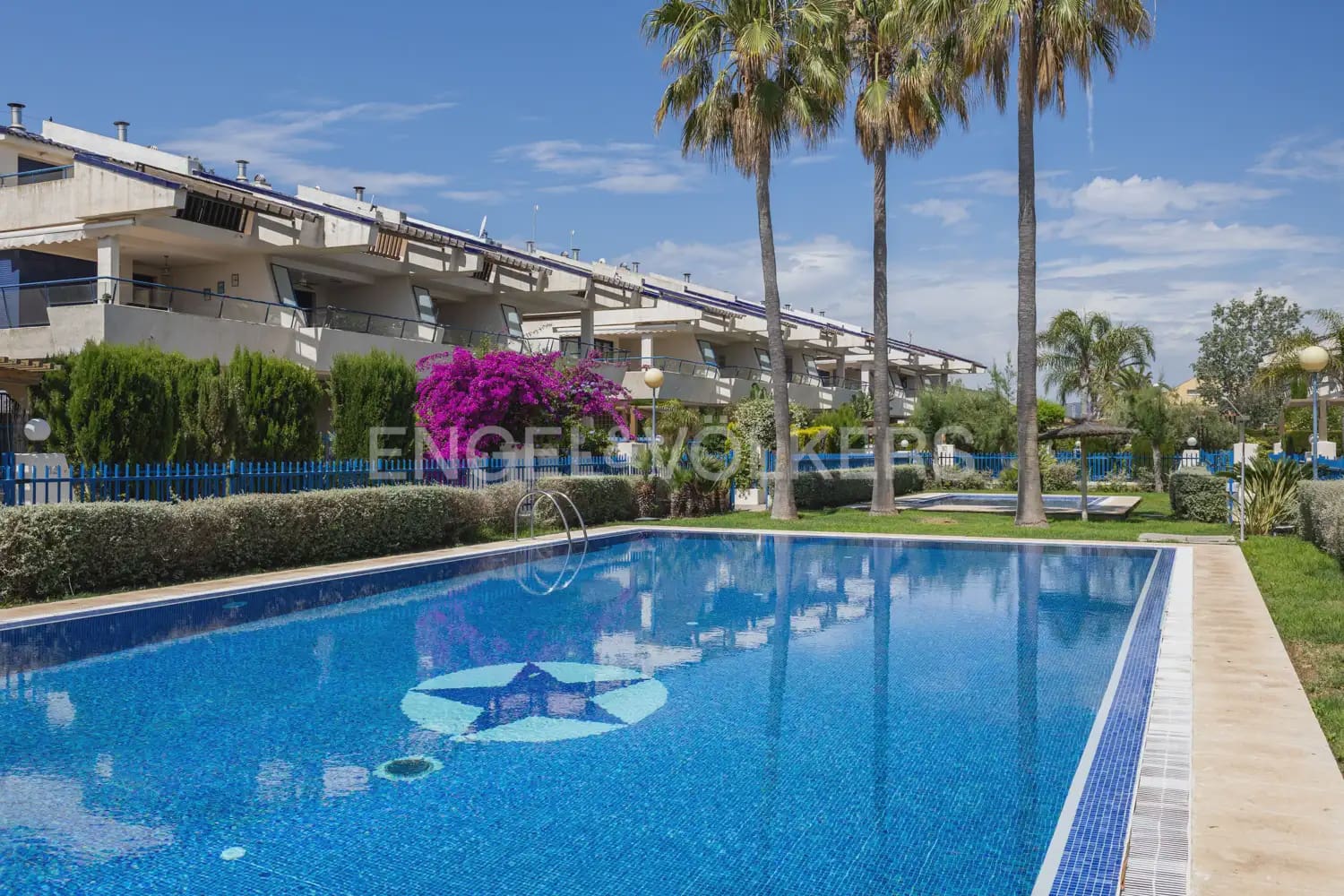 3 quarto Moradia em Banda para arrendar em Sagunto / Sagunt com piscina garagem - 2 000 € (Ref: 9898025)