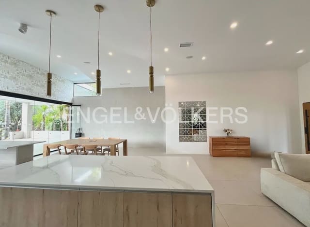 7 soverom Villa til salgs i Bétera med svømmebasseng garasje - € 845 000 (Ref: 9898027)