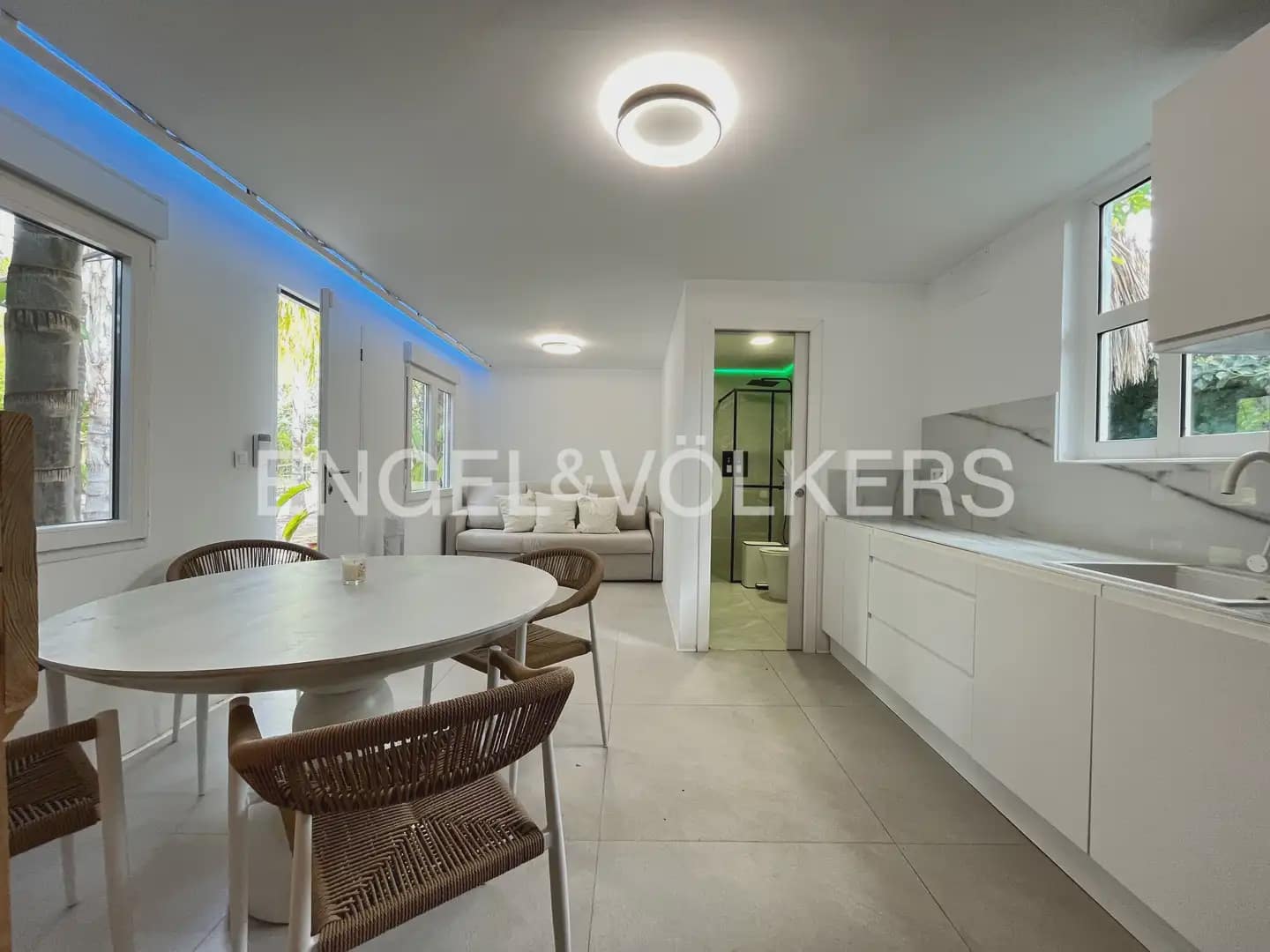 7 soverom Villa til salgs i Betera med svømmebasseng garasje - € 845 000 (Ref: 9898027)