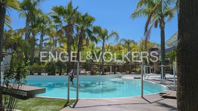 7 soverom Villa til salgs i Bétera med svømmebasseng garasje - € 845 000 (Ref: 9898027)