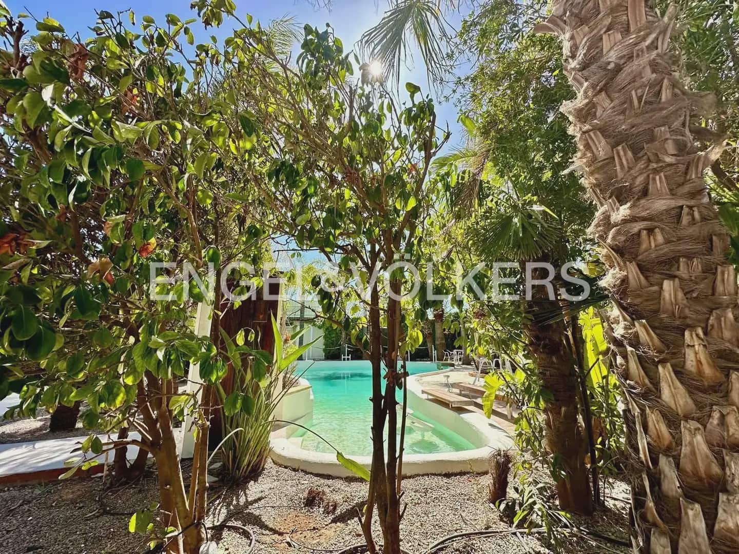 7 soverom Villa til salgs i Betera med svømmebasseng garasje - € 845 000 (Ref: 9898027)