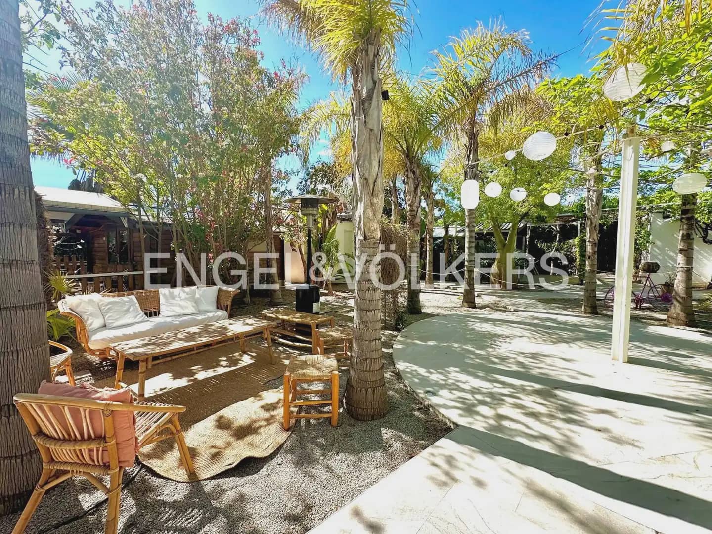 7 soverom Villa til salgs i Betera med svømmebasseng garasje - € 845 000 (Ref: 9898027)