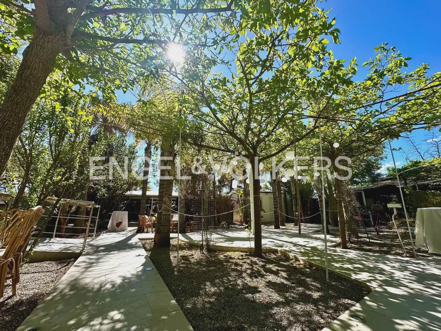 7 soverom Villa til salgs i Betera med svømmebasseng garasje - € 845 000 (Ref: 9898027)