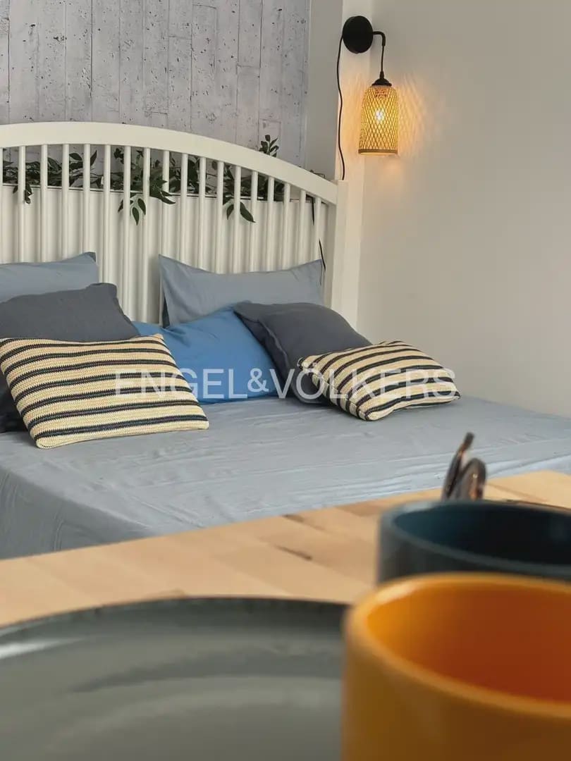 Chalet de 10 habitaciones en Paterna en venta con garaje - 900.000 € (Ref: 9898028)