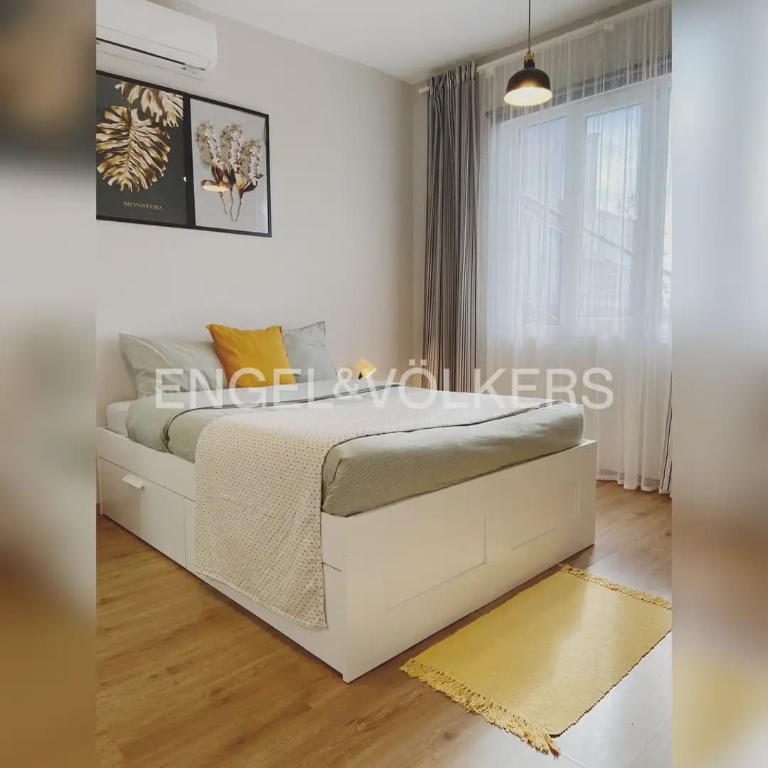 Chalet de 10 habitaciones en Paterna en venta con garaje - 900.000 € (Ref: 9898028)