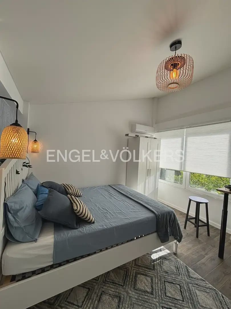 Chalet de 10 habitaciones en Paterna en venta con garaje - 900.000 € (Ref: 9898028)