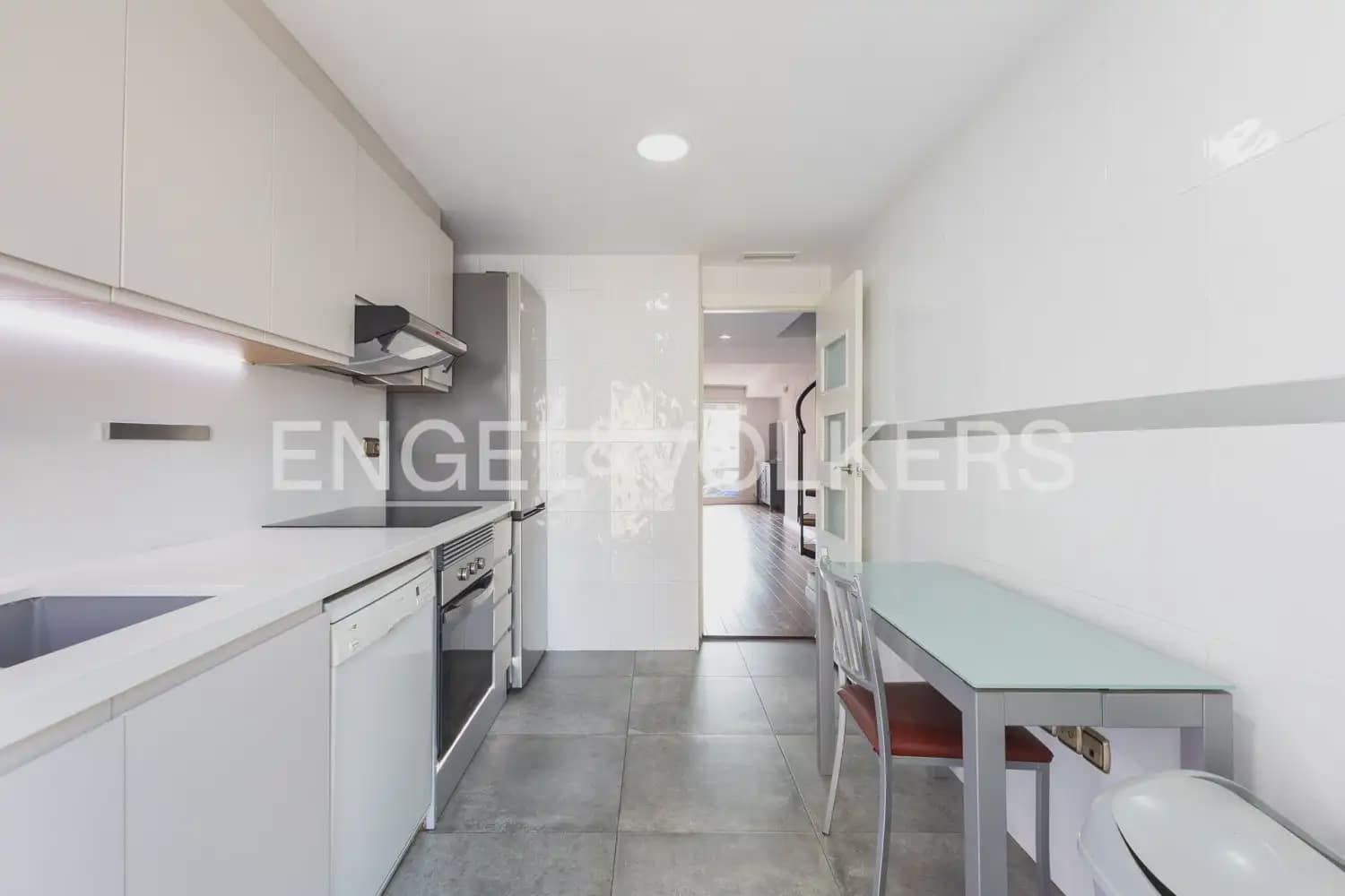 2 sovrum Takvåning att hyra i Valencia stad med garage - 1 800 € (Ref: 9898029)