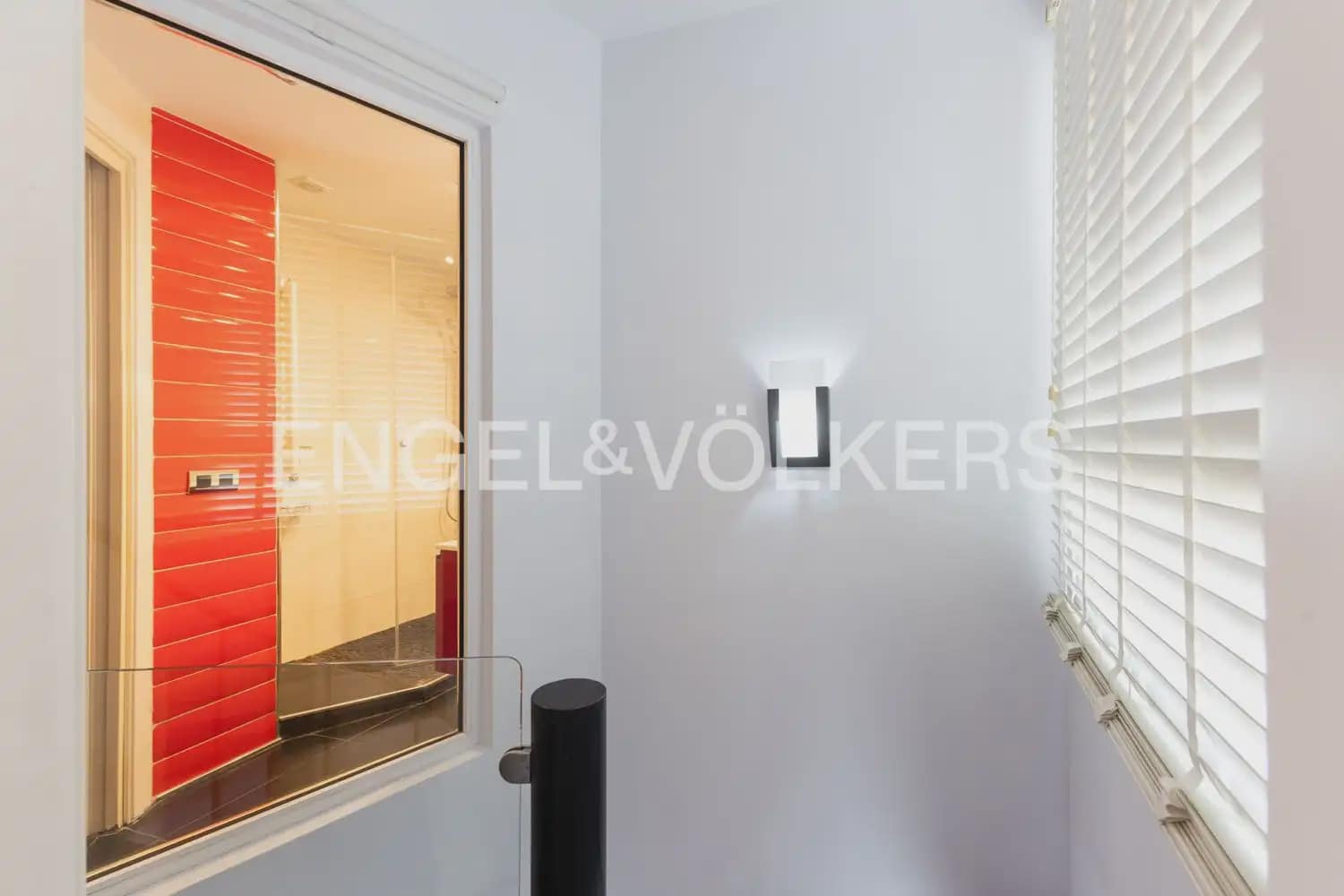 2 sovrum Takvåning att hyra i Valencia stad med garage - 1 800 € (Ref: 9898029)