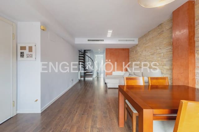 2 sovrum Takvåning att hyra i La Petxina, Valencia stad med garage - 1 800 € (Ref: 9898029)