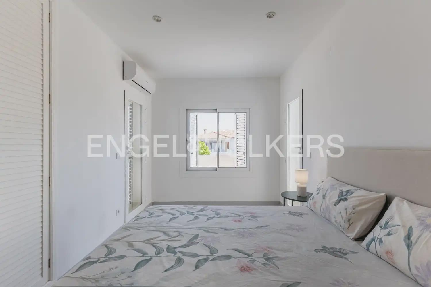 Villa/Maison de 5 chambres à louer à Valence ville - 3 600 € (Ref: 9898030)