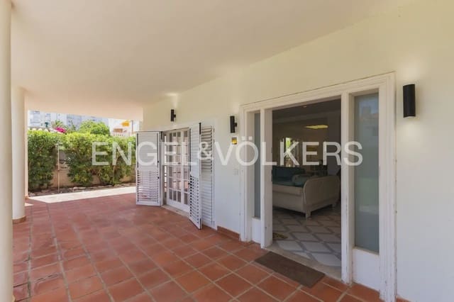 5 bedroom Villa for rent in El perellonet, Valencia city - € 3,600 (Ref: 9898030)
