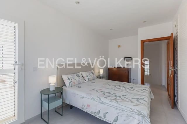 5 bedroom Villa for rent in El perellonet, Valencia city - € 3,600 (Ref: 9898030)
