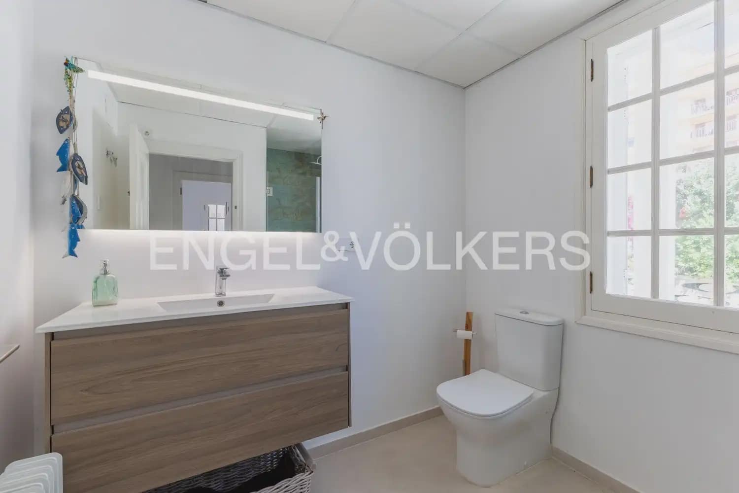 Villa/Maison de 5 chambres à louer à Valence ville - 3 600 € (Ref: 9898030)