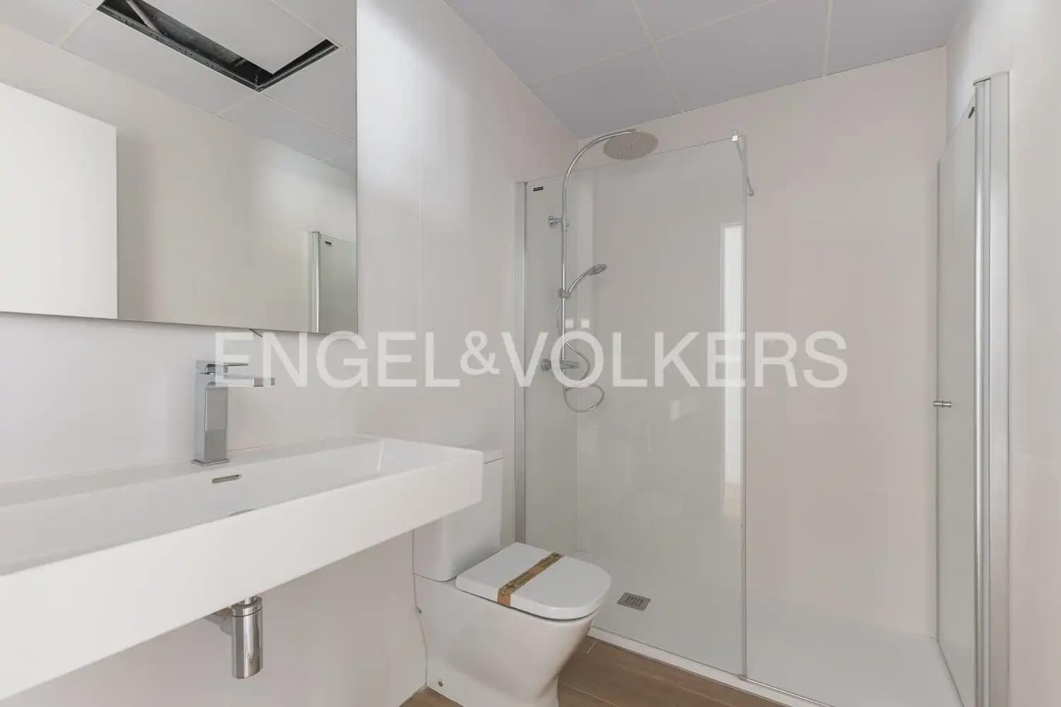 3 sovrum Lägenhet till salu i Valencia stad med pool garage - 830 000 € (Ref: 9898031)