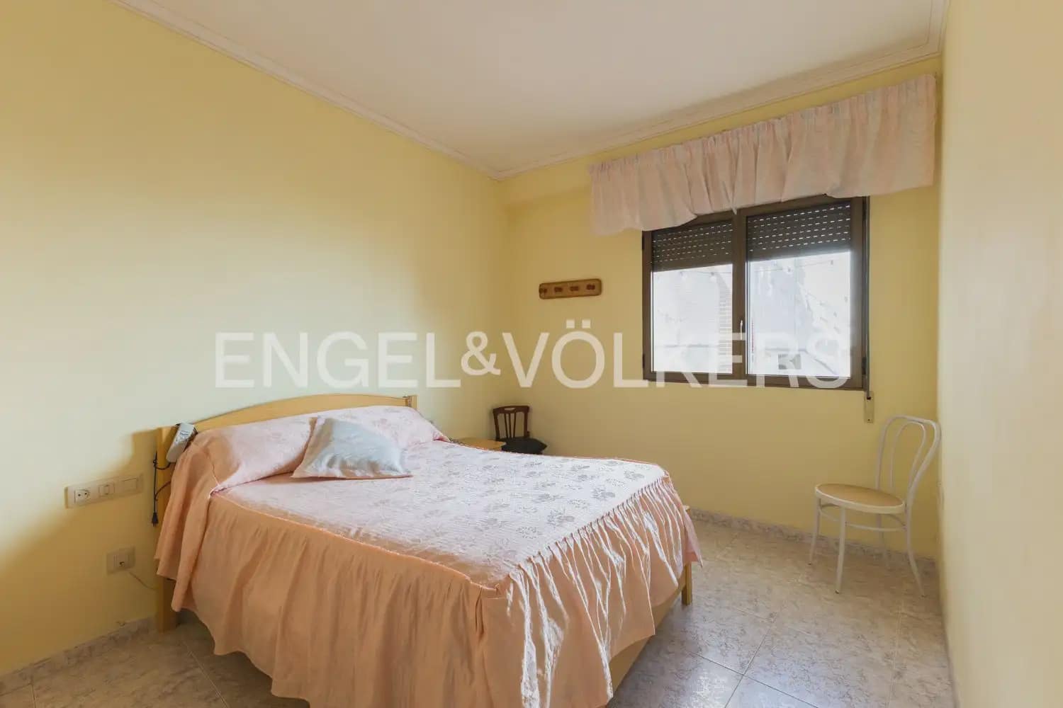 5 bedroom Townhouse for sale in Villanueva de Castellon - € 290,000 (Ref: 9898032)